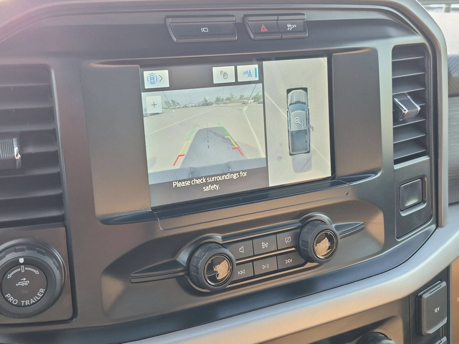 2023 Ford F-150 XLT 4X4