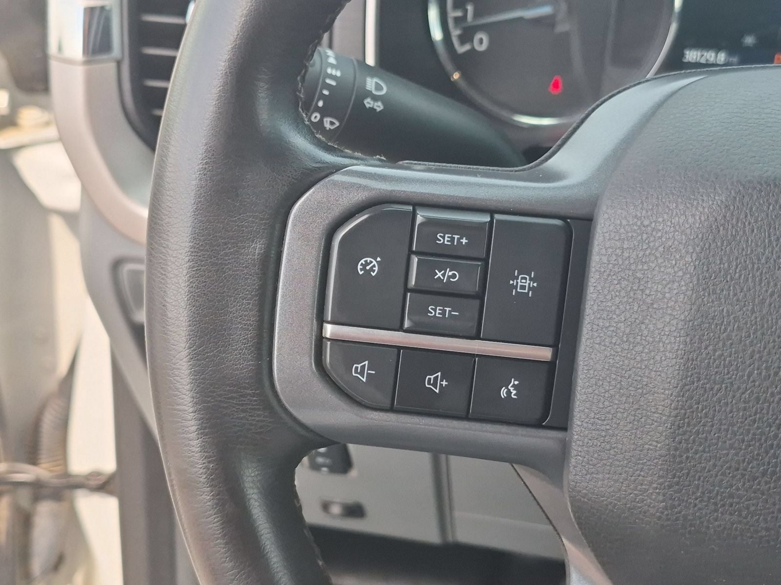 2023 Ford F-150 XLT 4X4
