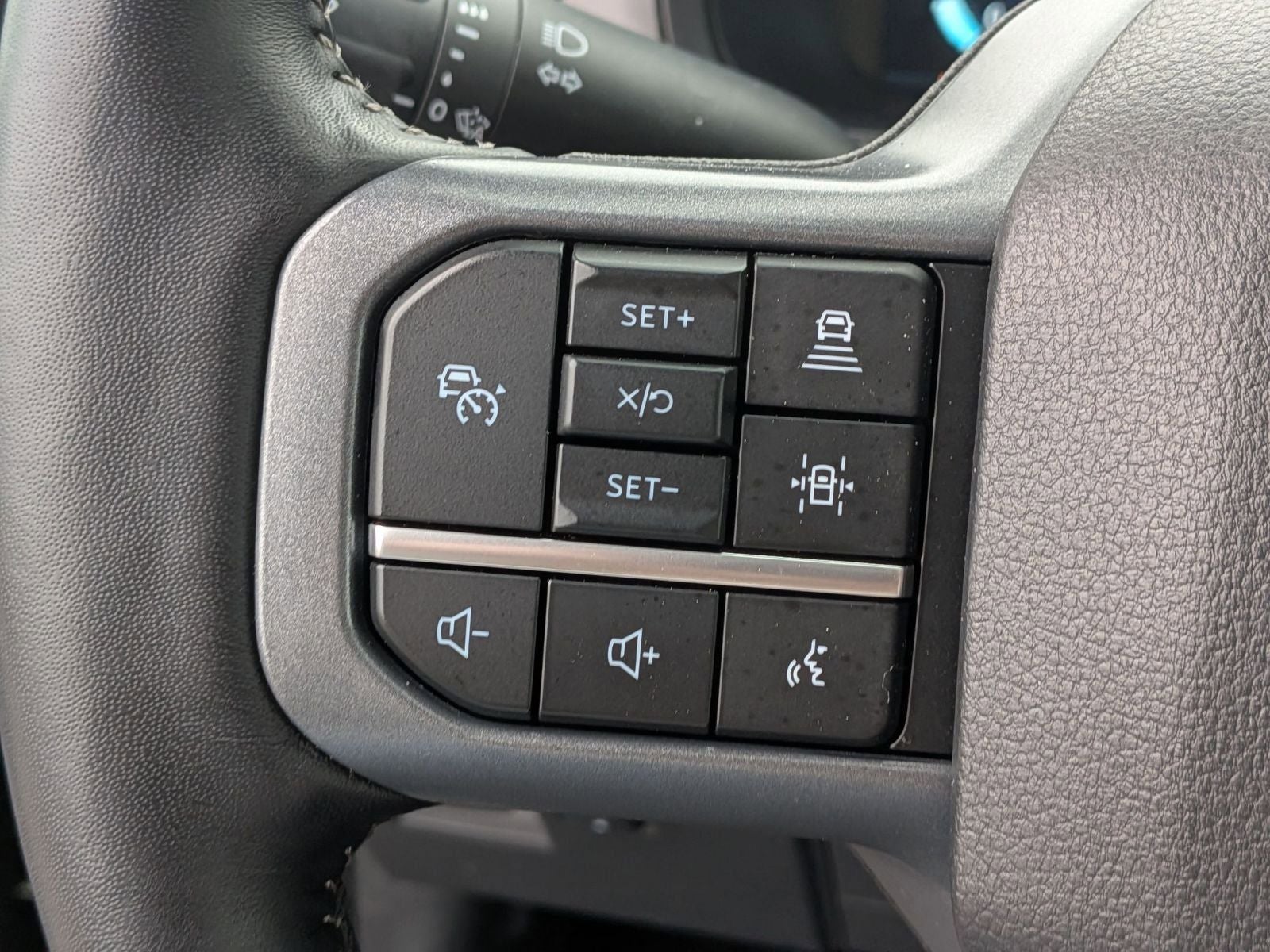 2024 Ford F-150 Lariat 4X4