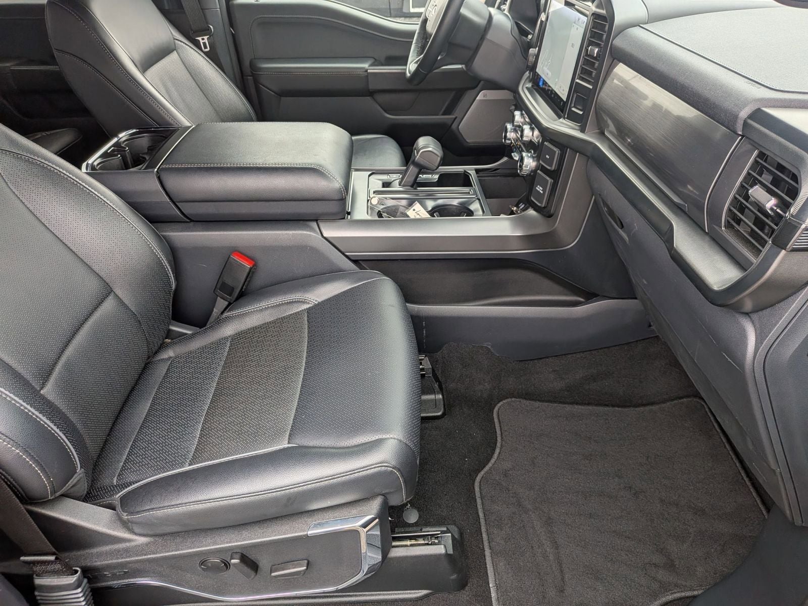 2024 Ford F-150 Lariat 4X4