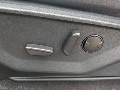 2025 Ford F-150 Lariat 4X4