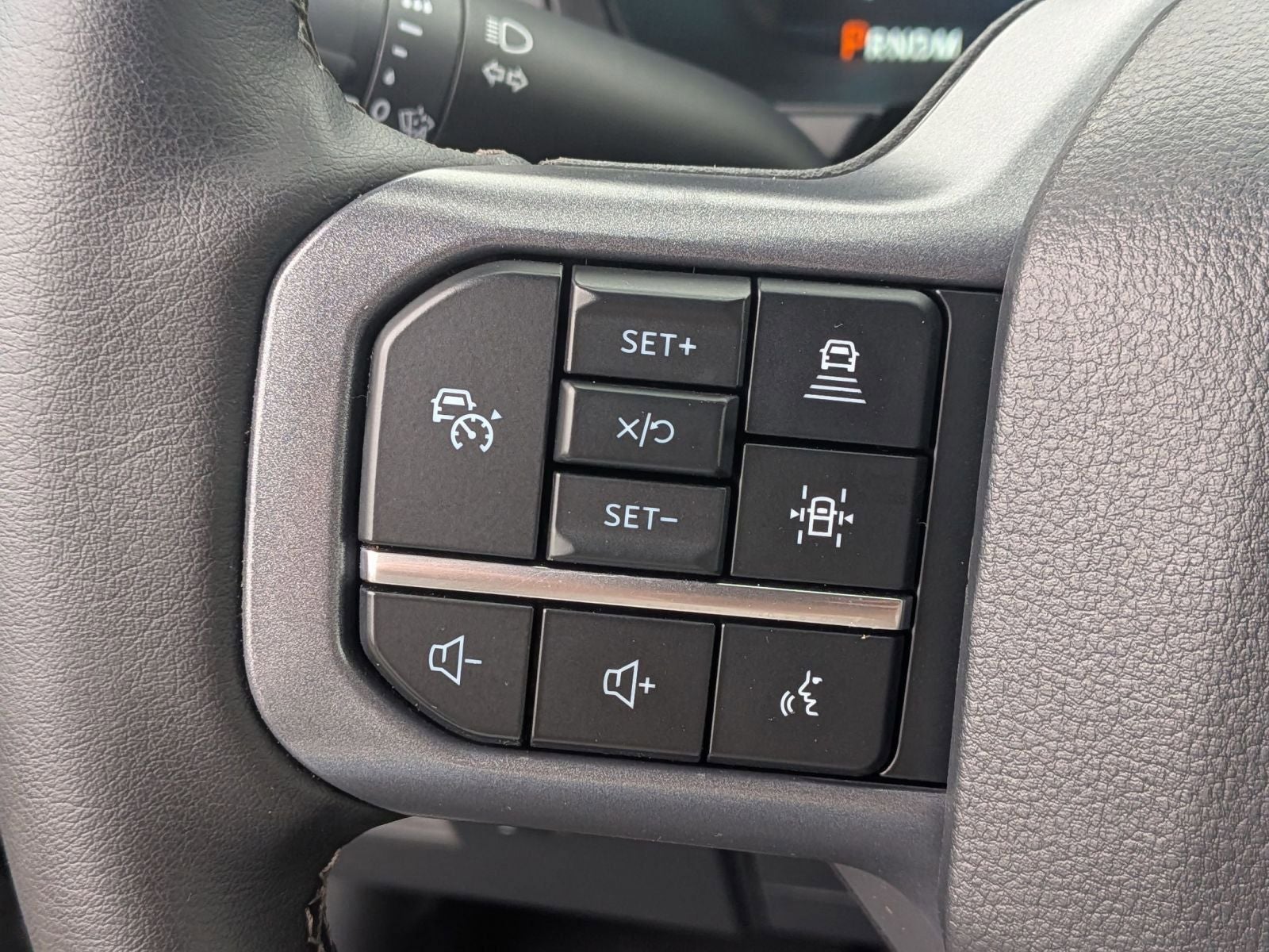 2025 Ford F-150 Lariat 4X4