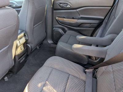 2017 GMC Acadia SLE-2