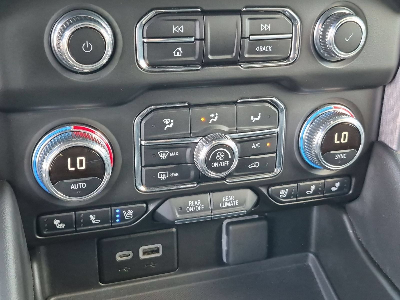 2024 GMC Yukon XL SLT 4WD