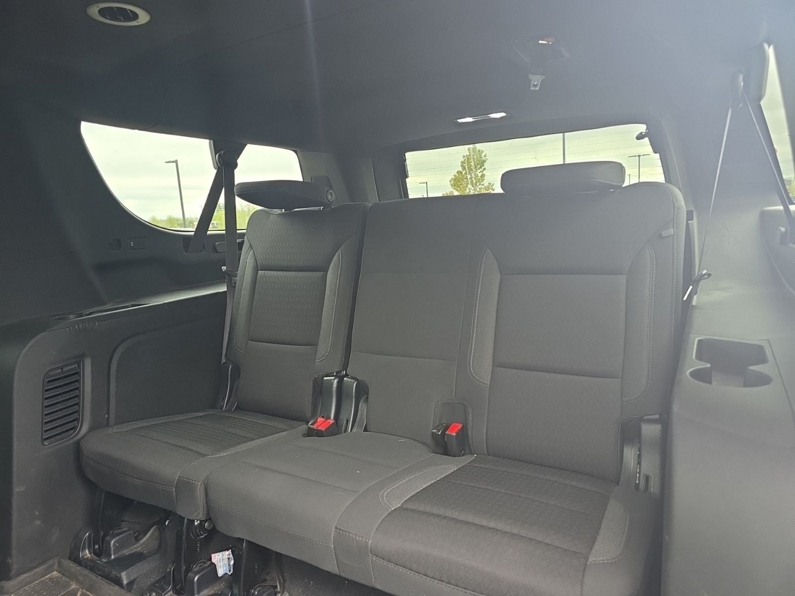 2023 Chevrolet Suburban LS