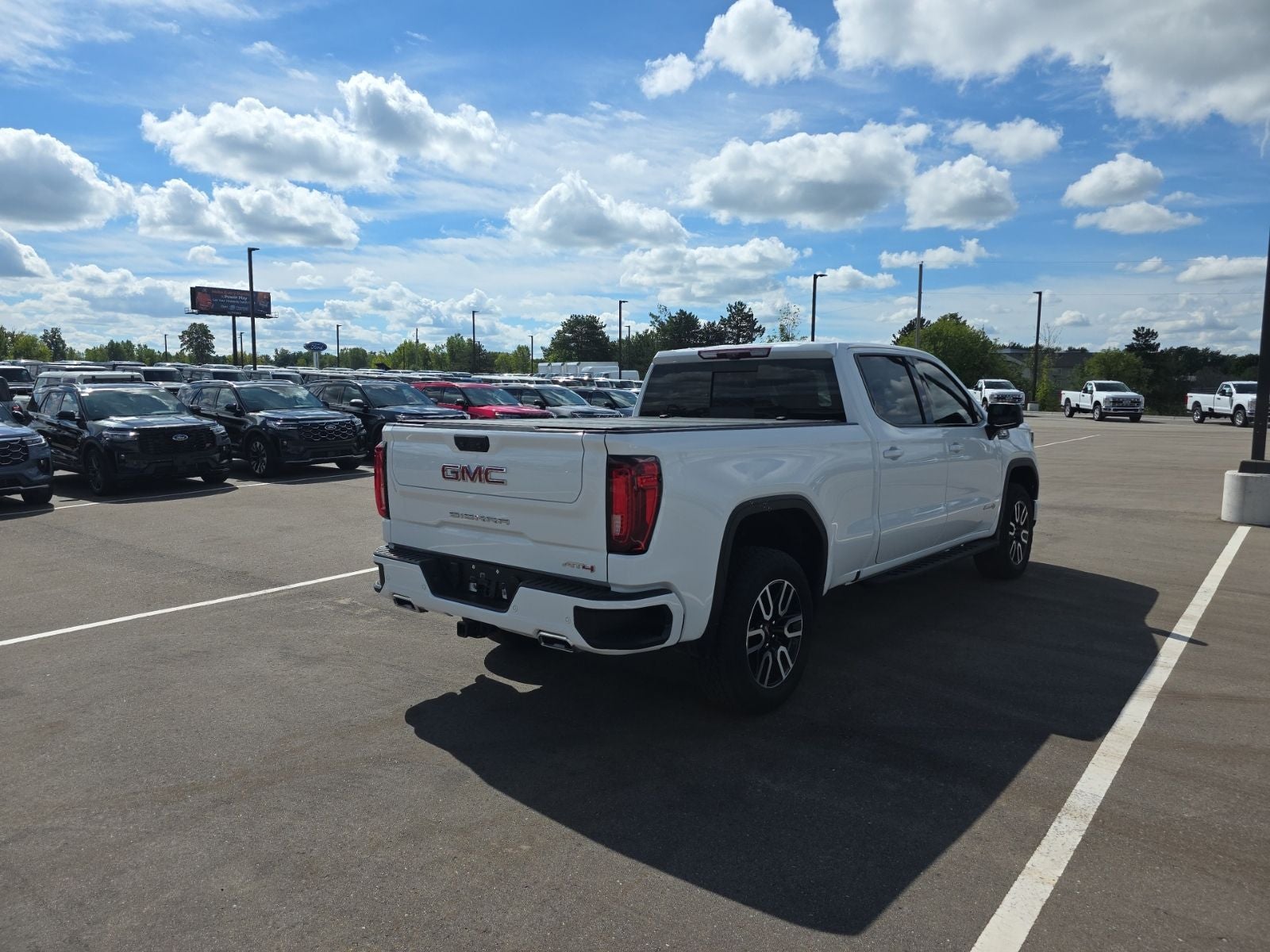 2024 GMC Sierra 1500 AT4