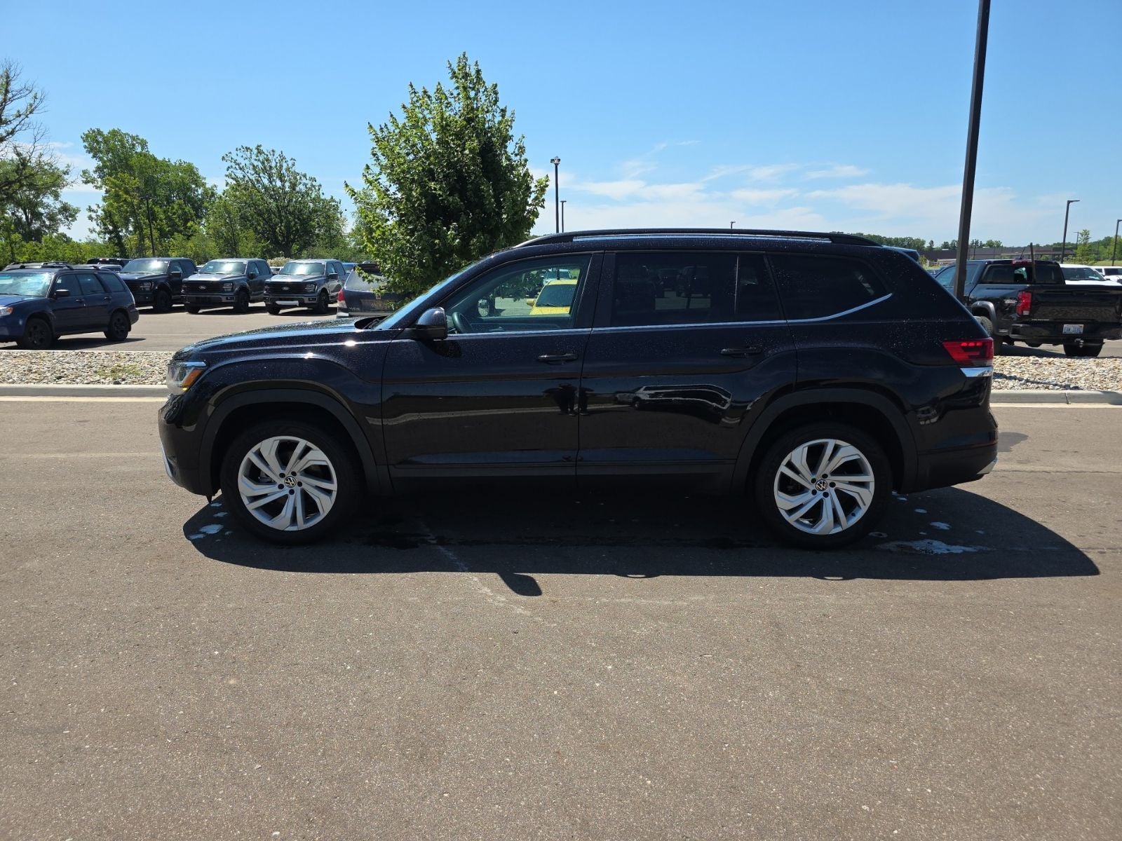 2021 Volkswagen Atlas 3.6L V6 SE w/Technology