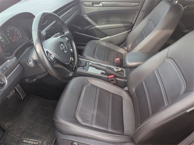 2021 Volkswagen Passat 2.0T R-Line