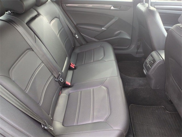 2021 Volkswagen Passat 2.0T R-Line