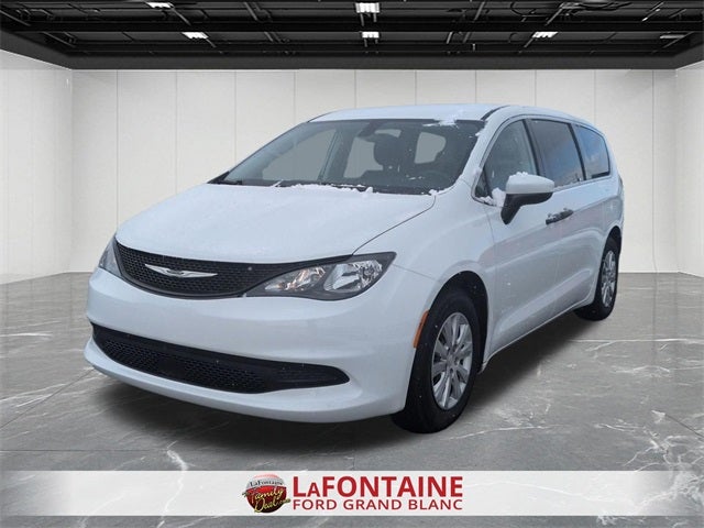 2021 Chrysler Voyager L