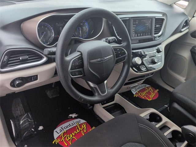 2021 Chrysler Voyager L