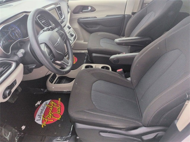 2021 Chrysler Voyager L