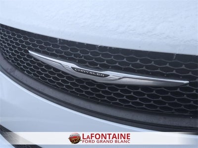 2021 Chrysler Voyager L