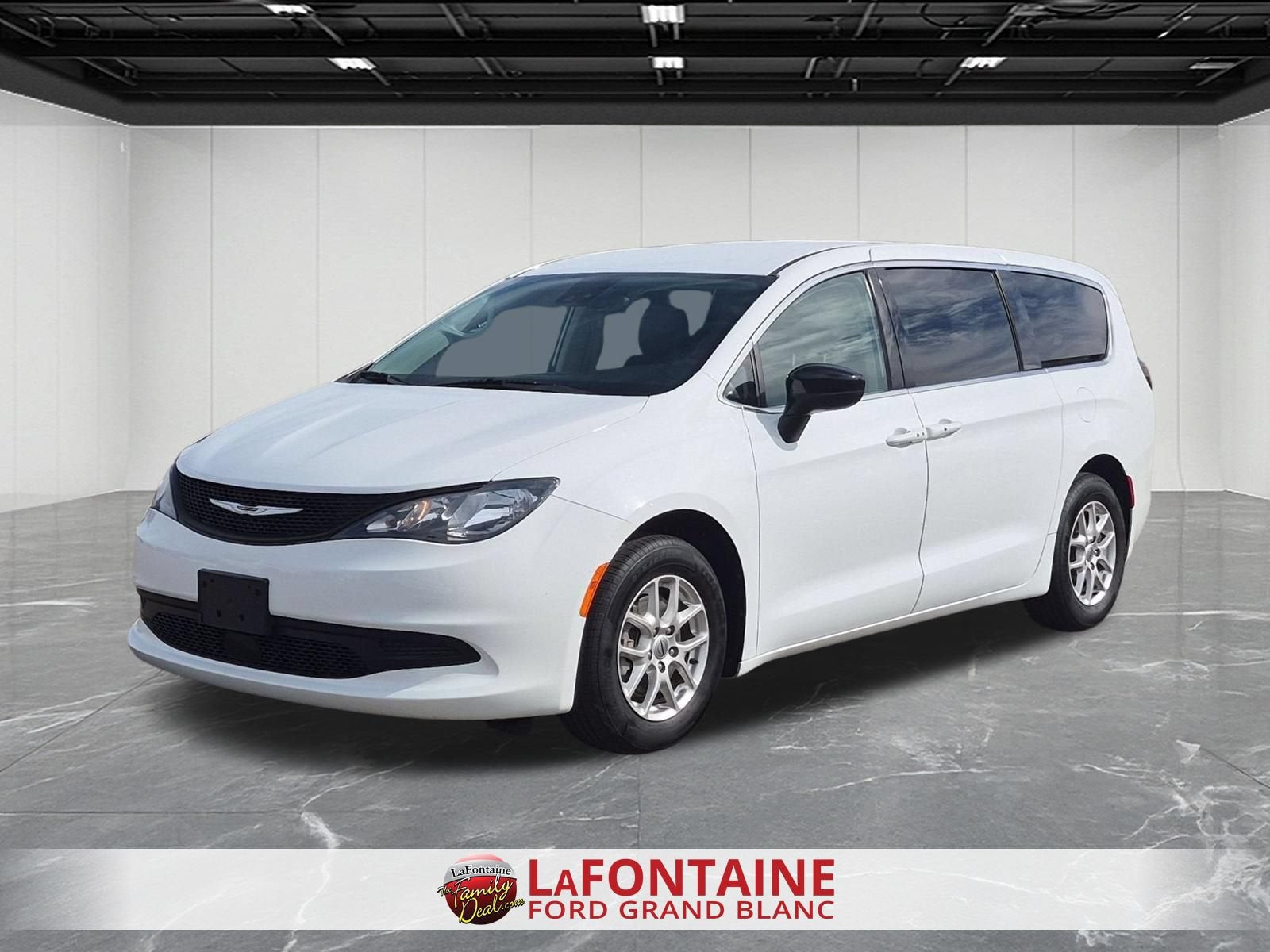 2024 Chrysler Voyager LX