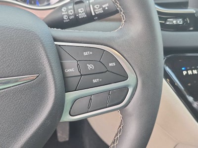 2024 Chrysler Voyager LX