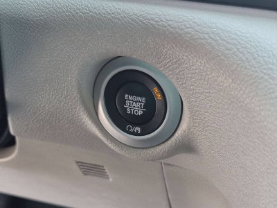 2024 Chrysler Voyager LX