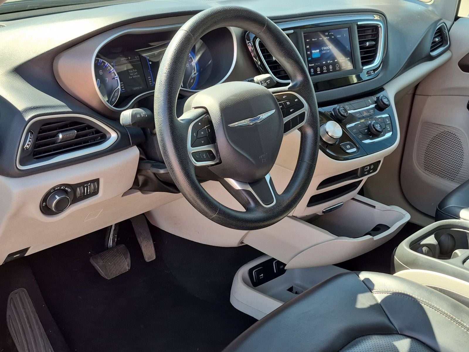 2020 Chrysler Voyager LXI
