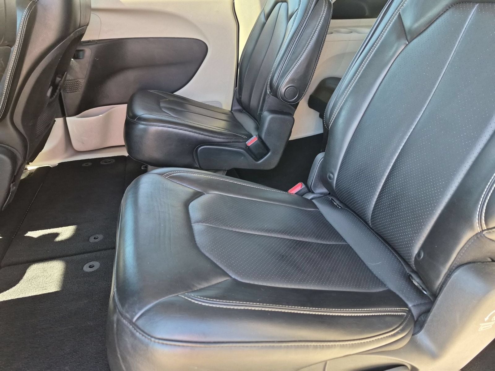2020 Chrysler Voyager LXI