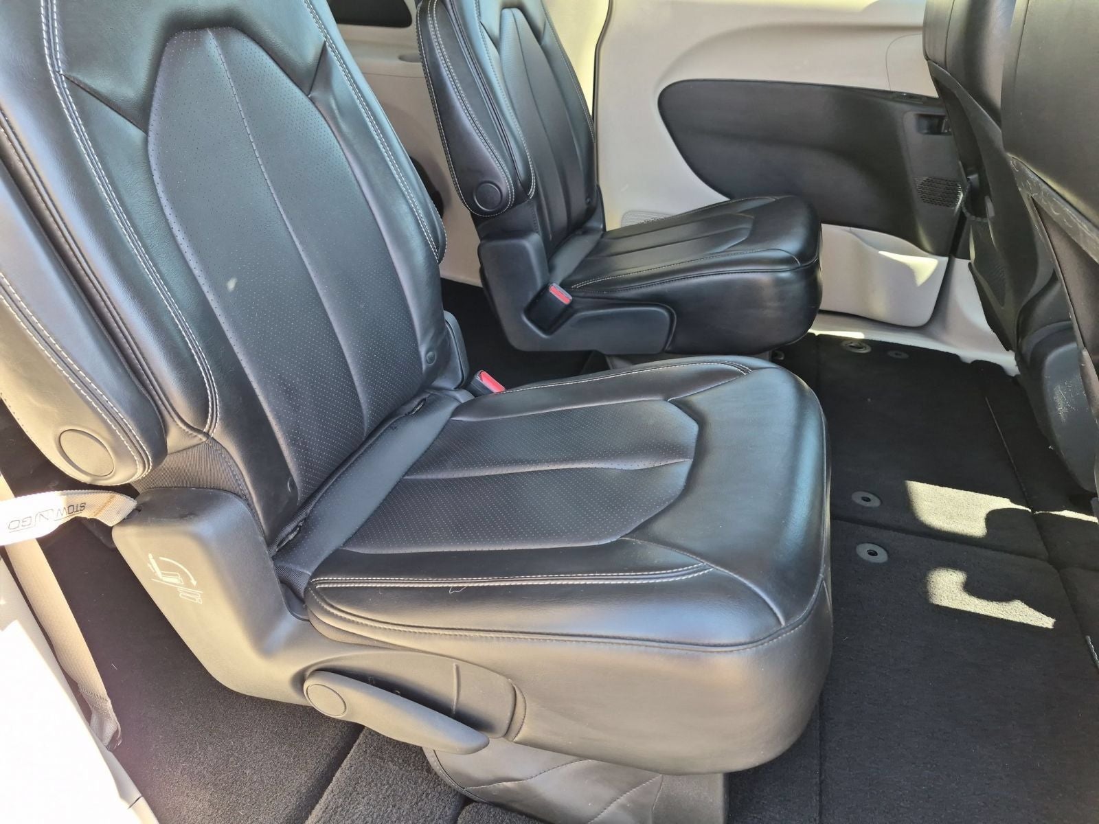 2020 Chrysler Voyager LXI