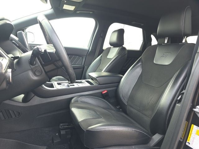 2023 Ford Edge ST