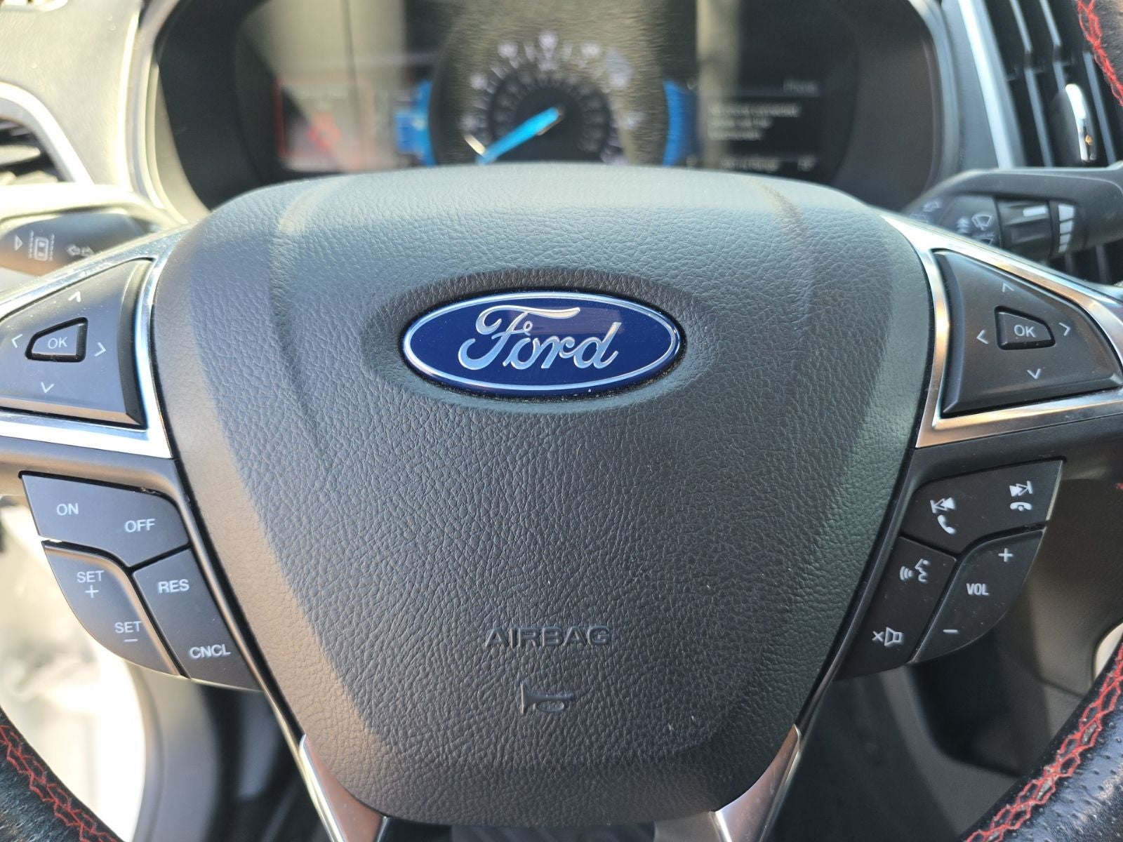 2022 Ford Edge ST Line
