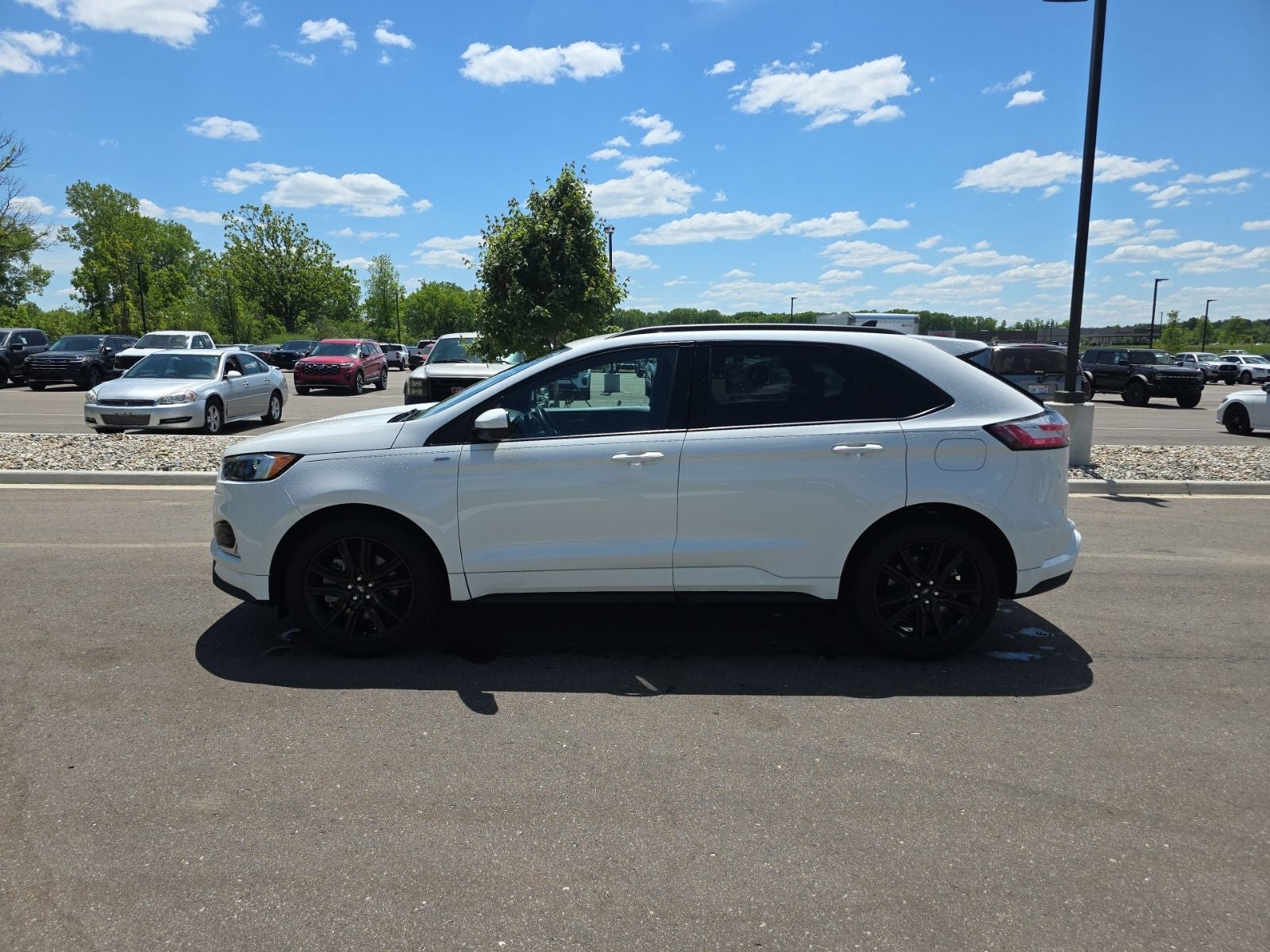 2022 Ford Edge ST Line