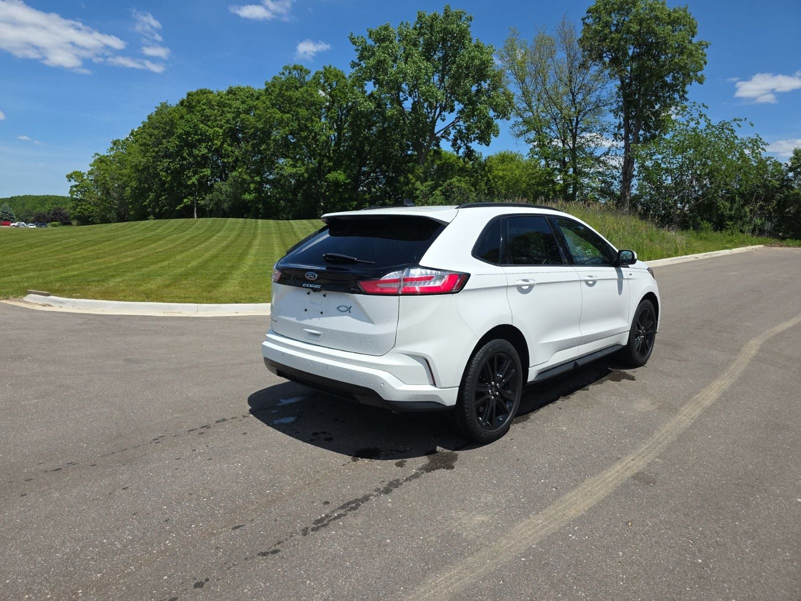 2022 Ford Edge ST Line