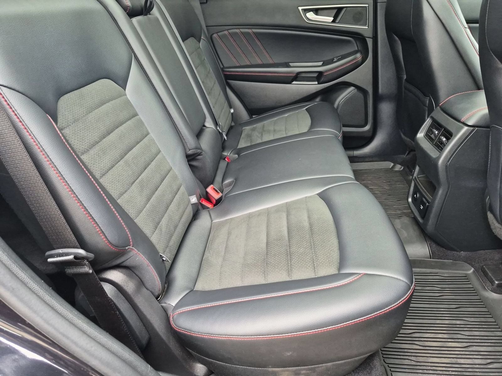 2022 Ford Edge ST Line AWD