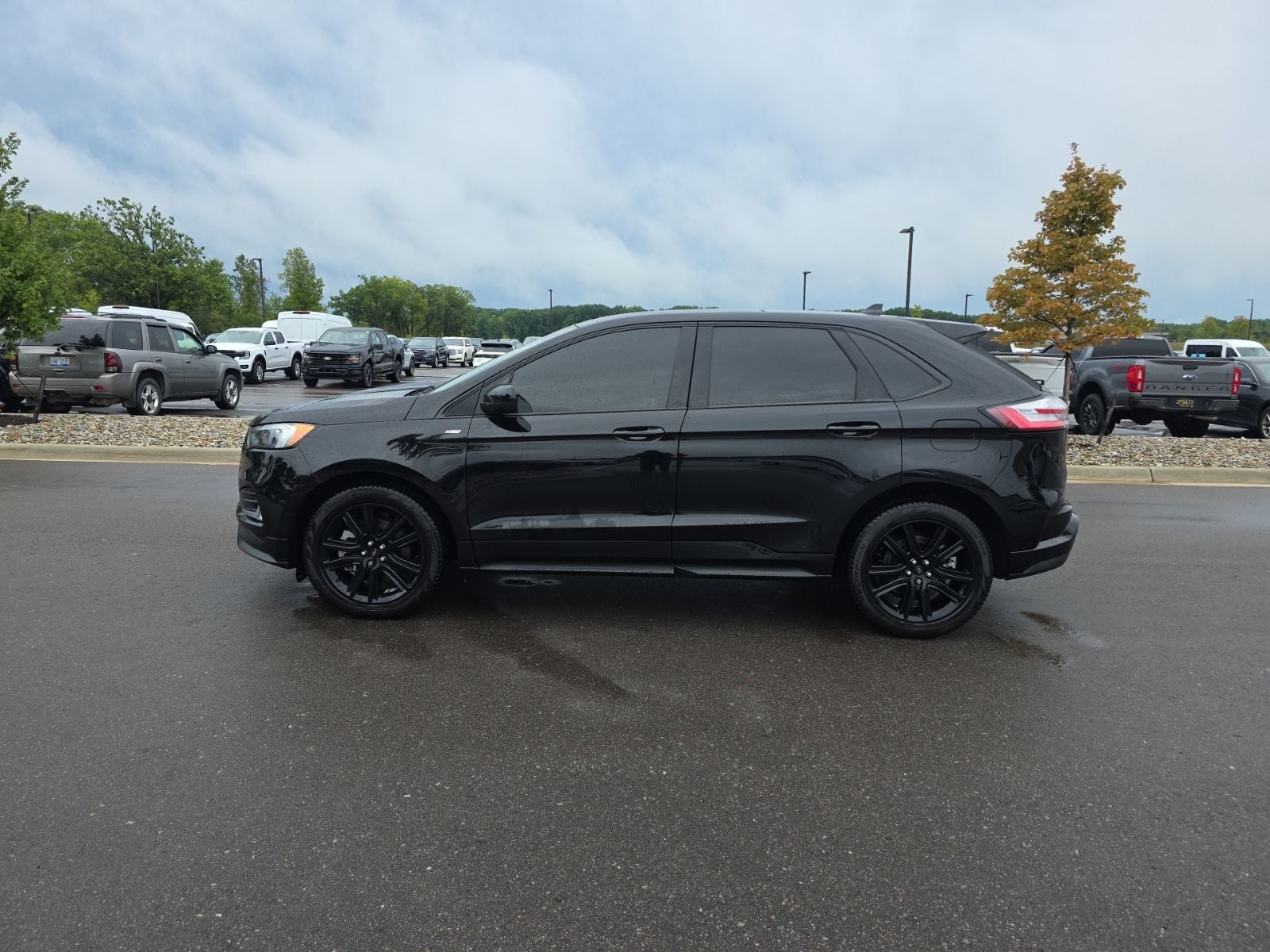 2022 Ford Edge ST Line