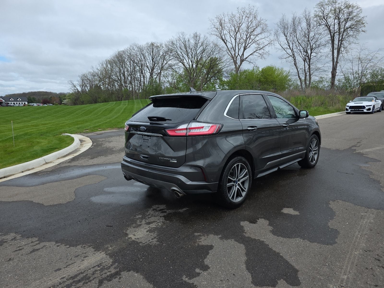 2019 Ford Edge Titanium