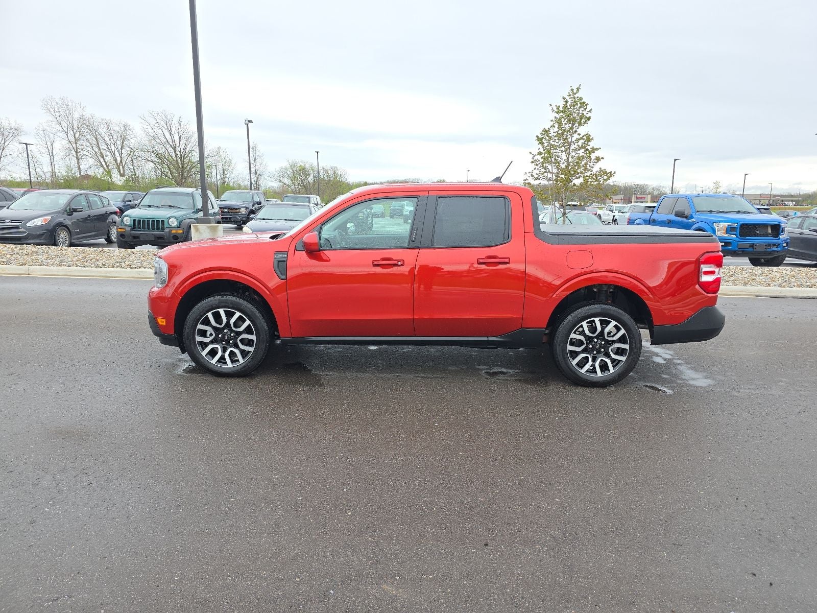 2023 Ford Maverick Lariat