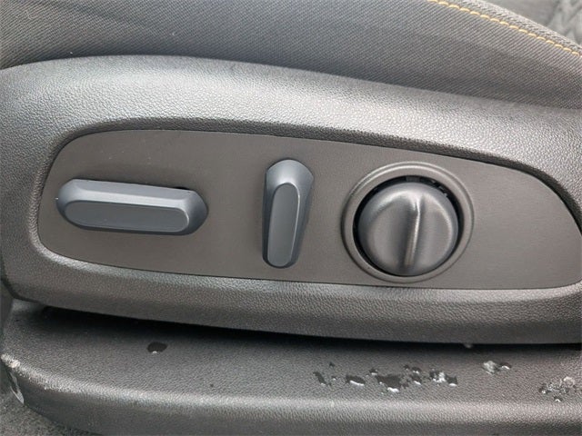 2022 Chevrolet Equinox LT w/ DISABILITY HAND CONTROLS