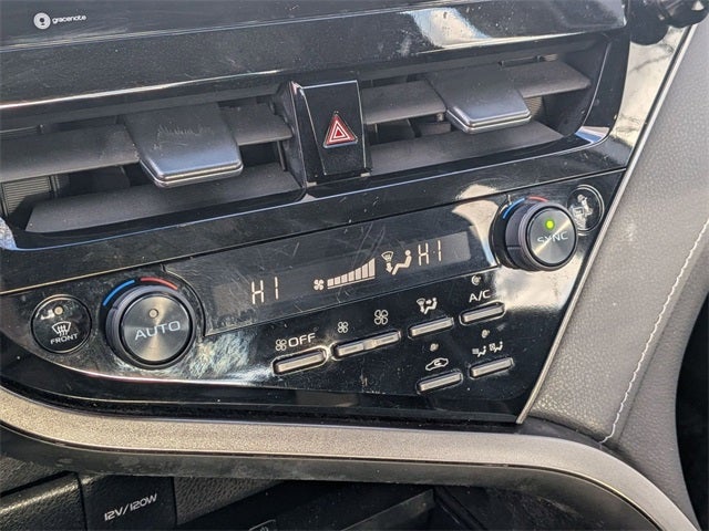 2022 Toyota Camry Hybrid XSE