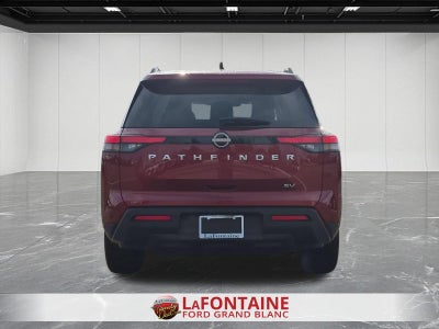 2024 Nissan Pathfinder SV