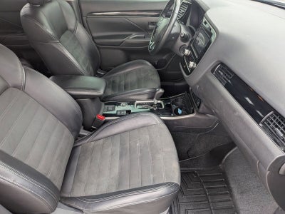 2020 Mitsubishi Outlander SE