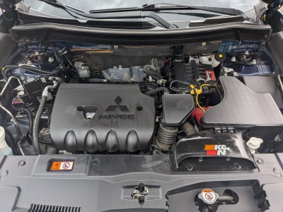 2020 Mitsubishi Outlander SE