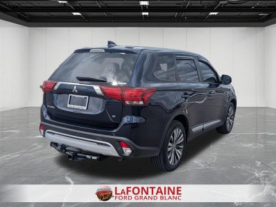 2020 Mitsubishi Outlander SE