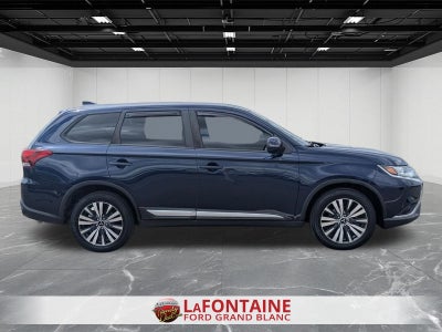 2020 Mitsubishi Outlander SE