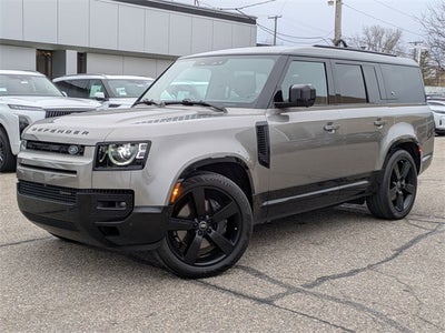 2023 Land Rover Defender 130 X-Dynamic SE