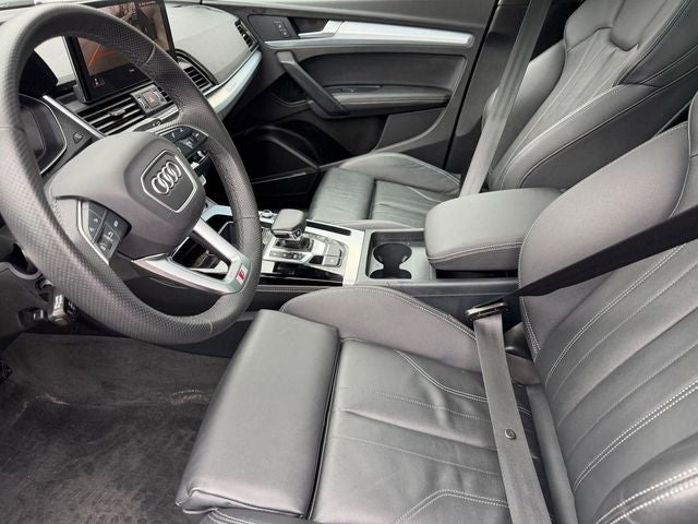 2024 Audi Q5 45 S line Premium quattro