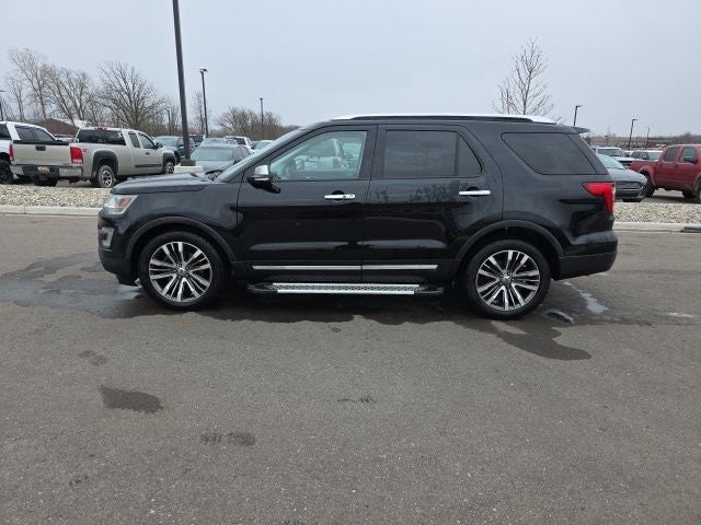 2016 Ford Explorer Platinum 4WD!
