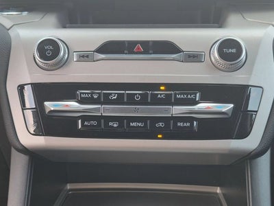 2023 Ford Explorer XLT 4X4