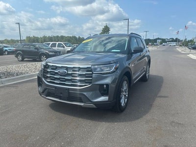 2025 Ford Explorer Active