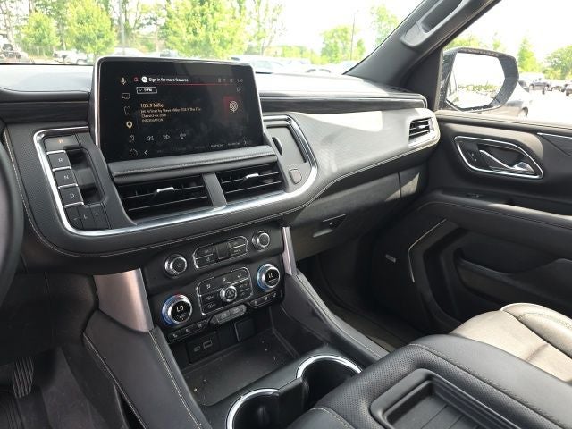 2023 GMC Yukon SLT 4X4