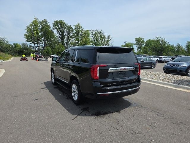 2023 GMC Yukon SLT 4X4