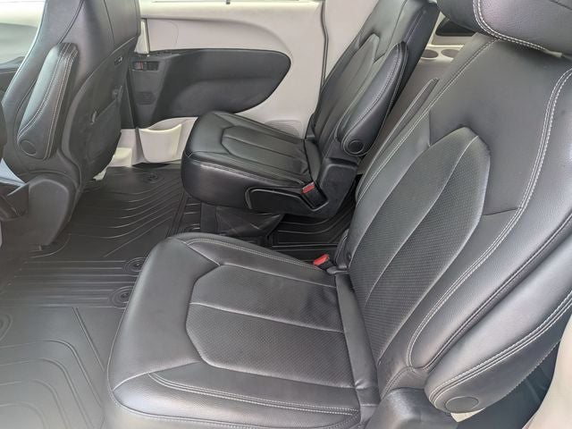 2022 Chrysler Pacifica Touring L AWD