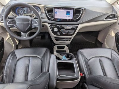 2022 Chrysler Pacifica Touring L AWD
