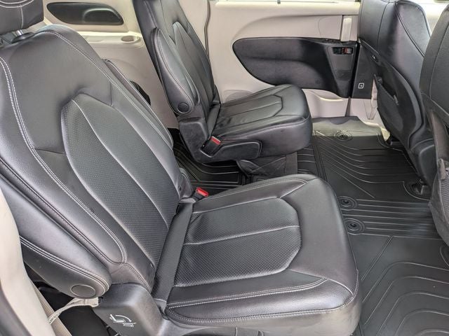 2022 Chrysler Pacifica Touring L AWD