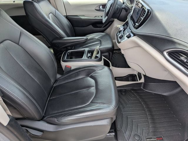 2022 Chrysler Pacifica Touring L AWD
