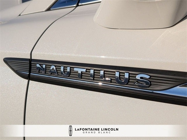 2023 Lincoln Nautilus Standard